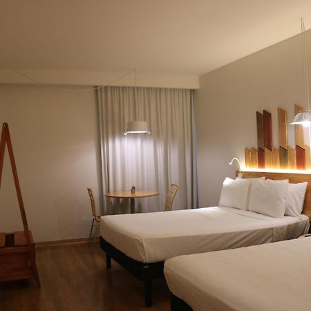 Hotel Nacional Inn Curitiba Santa Felicidade Kültér fotó
