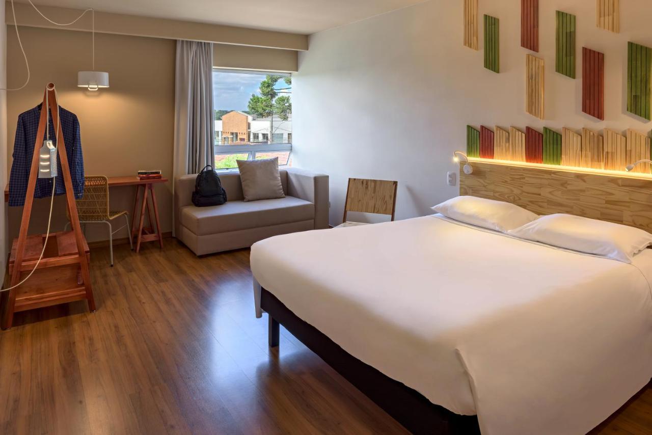 Hotel Nacional Inn Curitiba Santa Felicidade Kültér fotó