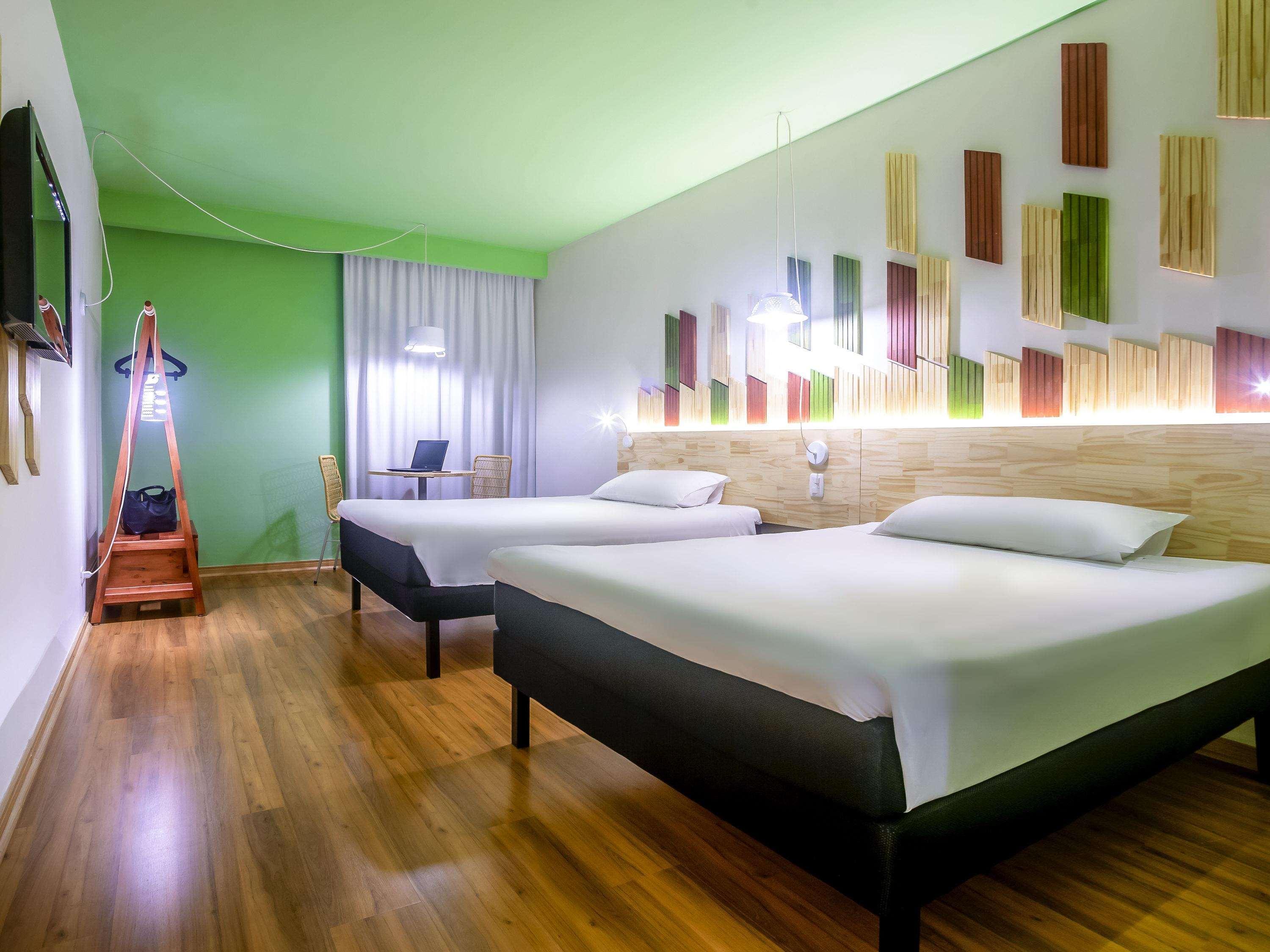 Hotel Nacional Inn Curitiba Santa Felicidade Kültér fotó